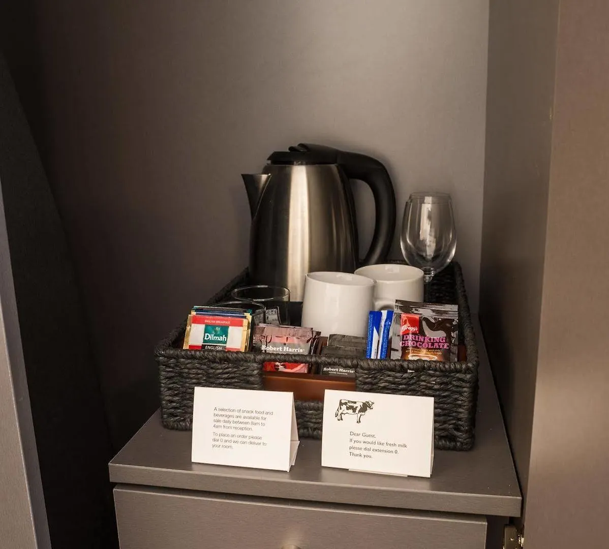 West Plaza Hotel Wellington 4*,