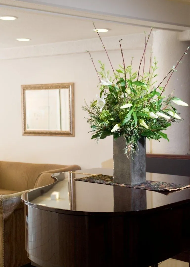 West Plaza Hotel Wellington