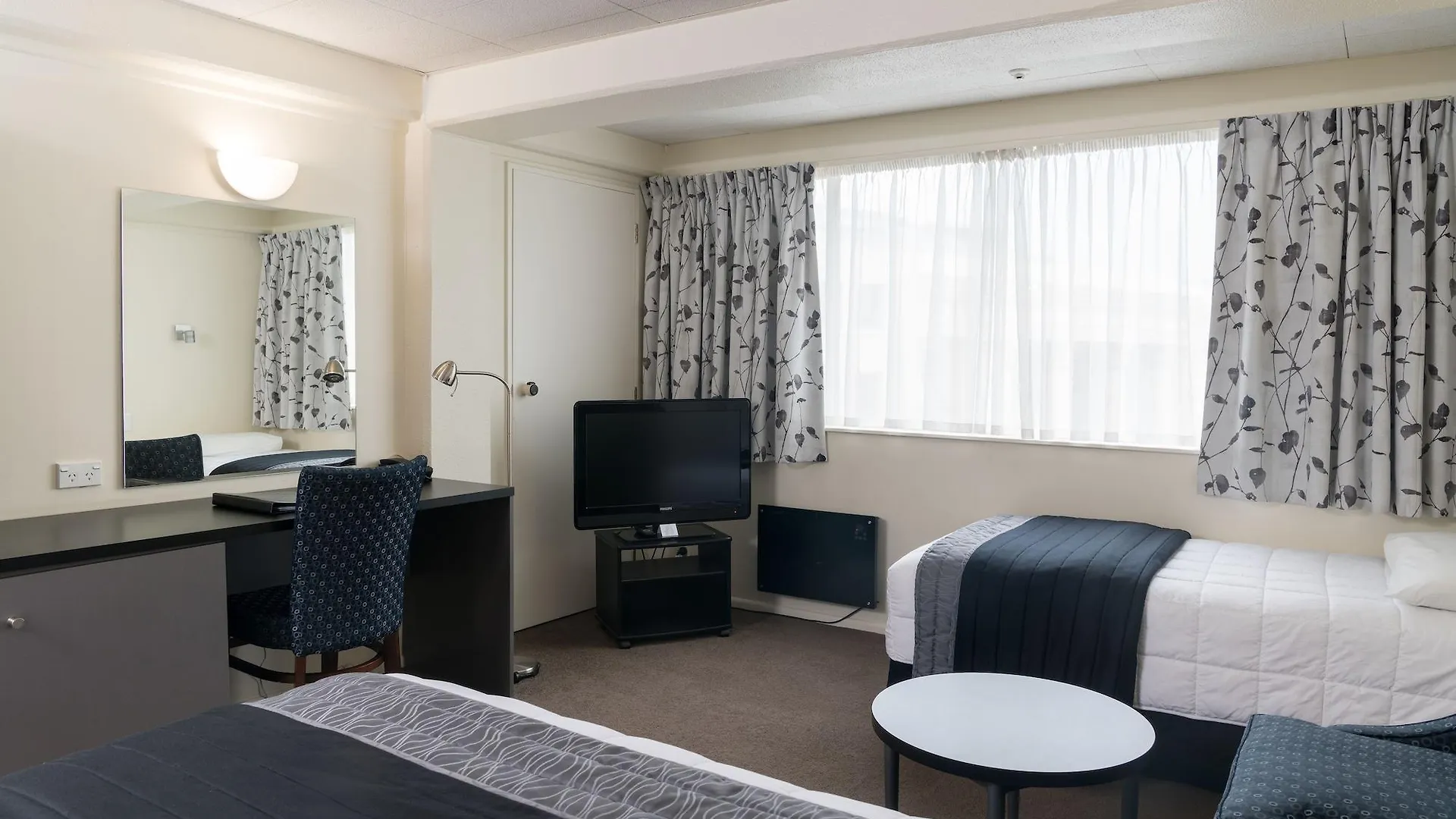 West Plaza Hotel Wellington